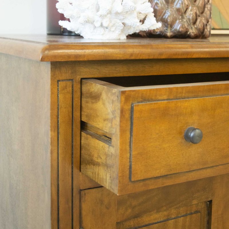 BRITTANY-BUFFET-DRAWER-DETAIL